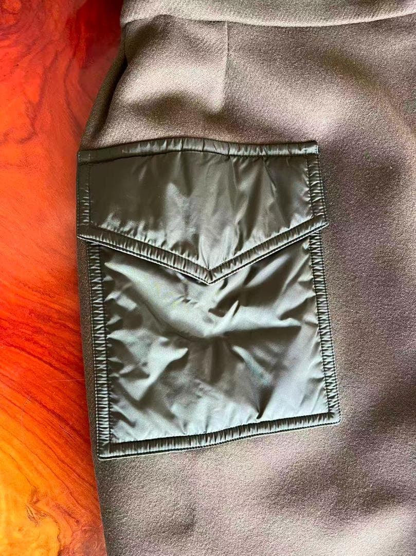 極美品 MONCLER オリーブグリーン ひざ丈スカート 40