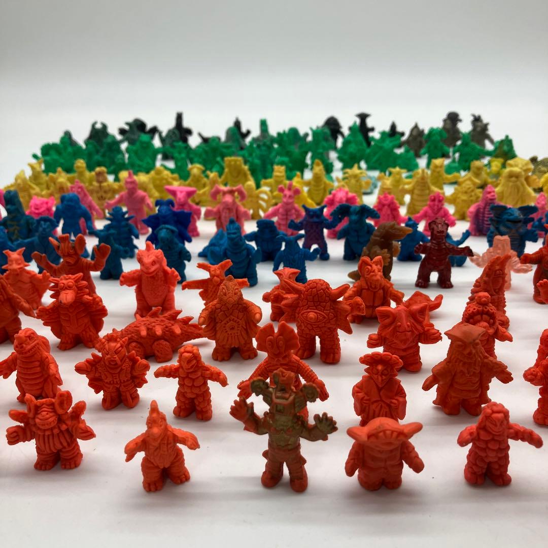 ウルトラマン　消しゴム　怪獣　フィギュア　昭和レトロ　当時物　ポピー　レア　大量