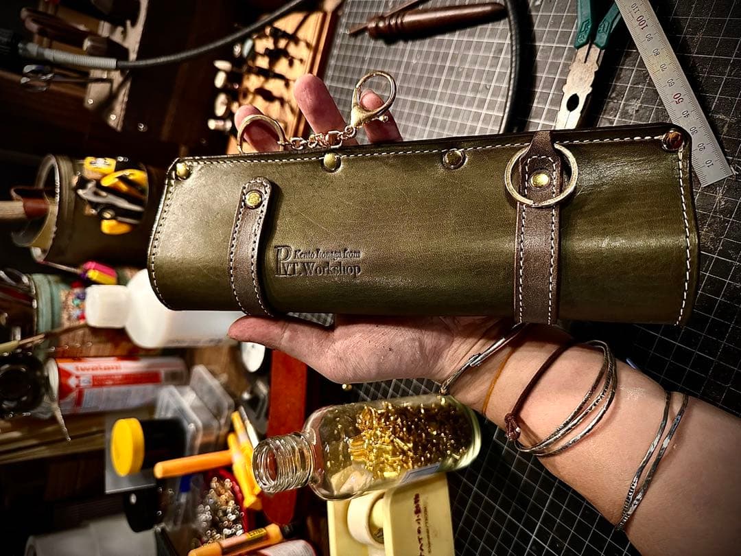 Pvt.Workshop 極　CL 本革　ハーフプレマケース