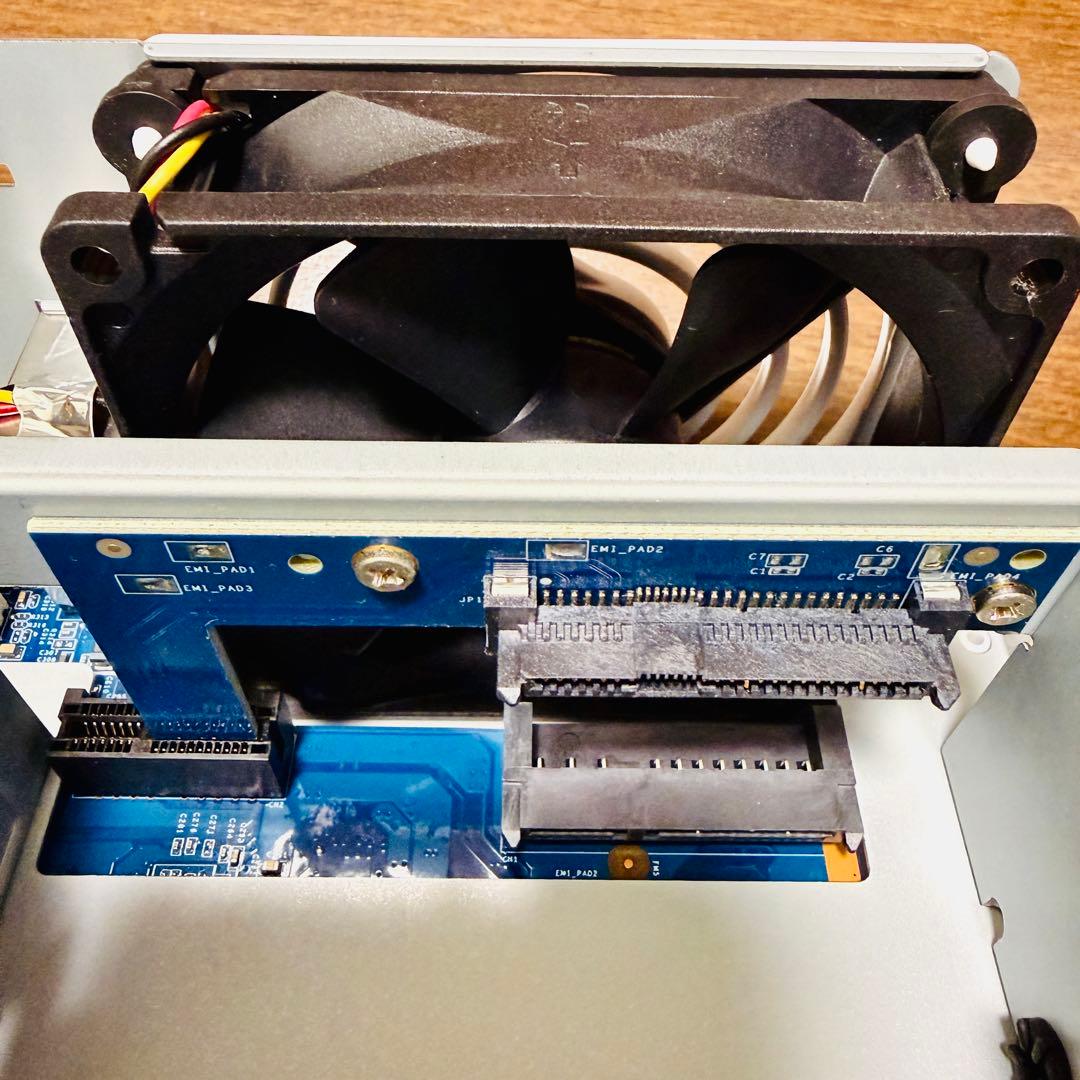 外付けハードディスク・ドライブ Synology DS223J + WD Red 2TB(7760h)