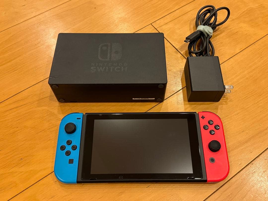 め*る様 Nintendo Switch 本体 青/赤 Joy-Con