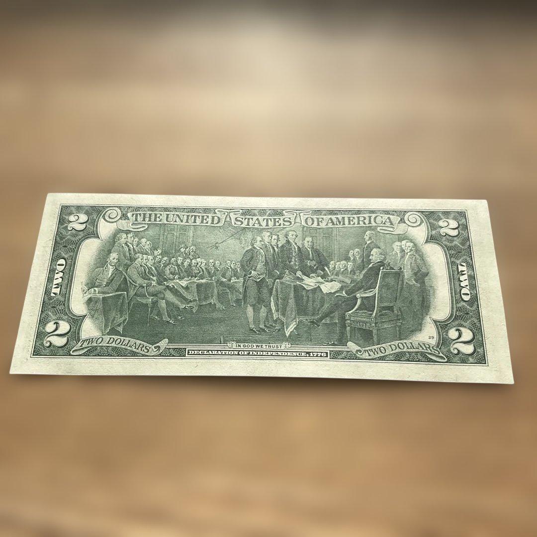 アメリカの2ドル紙幣、新品