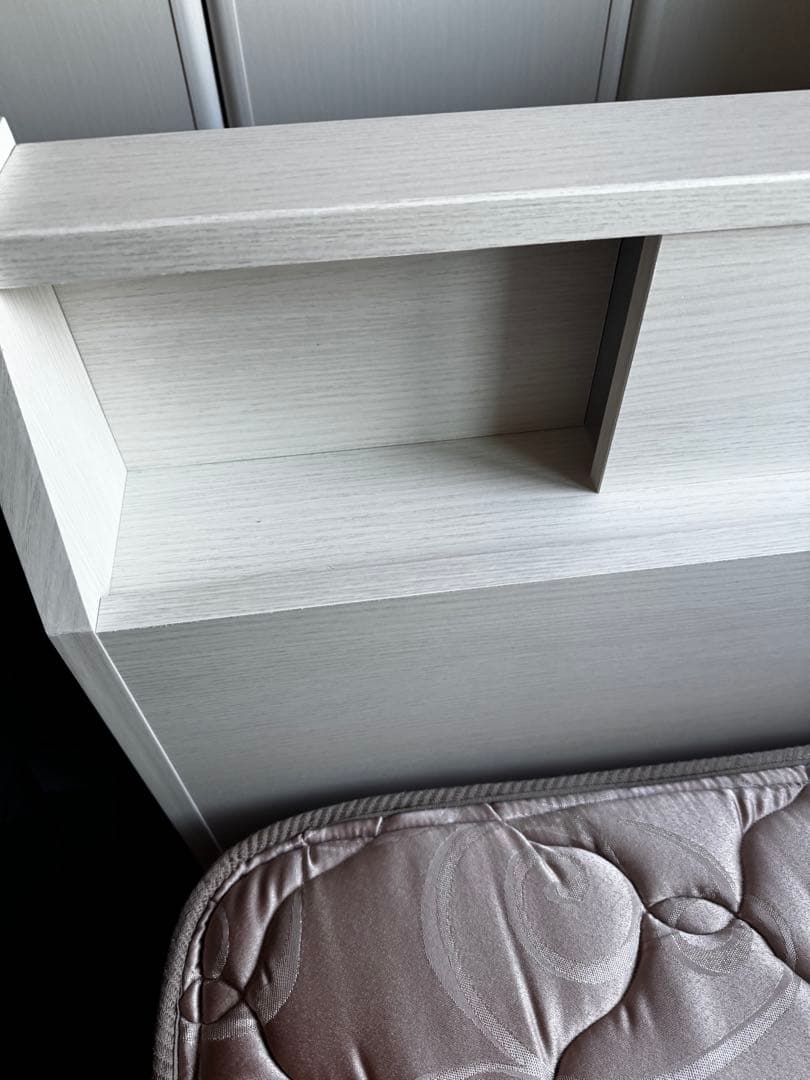 【1/8まで出品】シングルベッドフレーム +マットレス