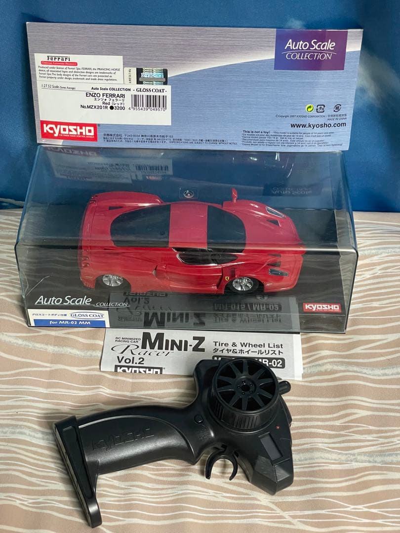 MINIZ.Nissan GT-R AUTOBACS ラジコンカー 1/10