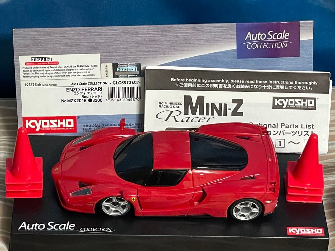 MINIZ.Nissan GT-R AUTOBACS ラジコンカー 1/10