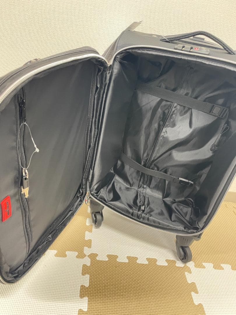 【軽量・便利な前ポケット付き！】LEGEND WALKER ソフトケース Ｓ