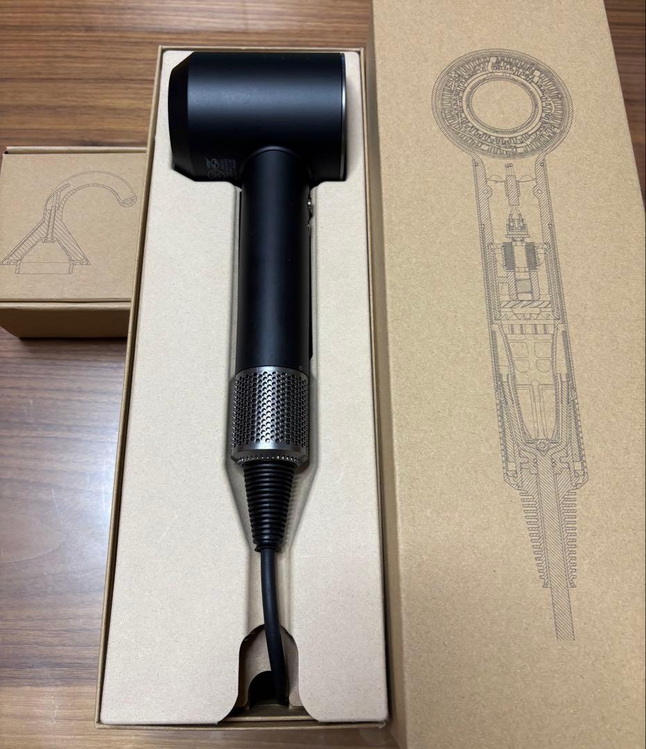 Dyson ドライヤー