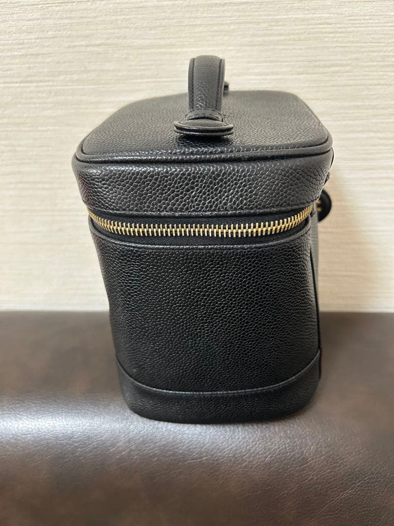 CHANEL ブラックレザー　バニティ