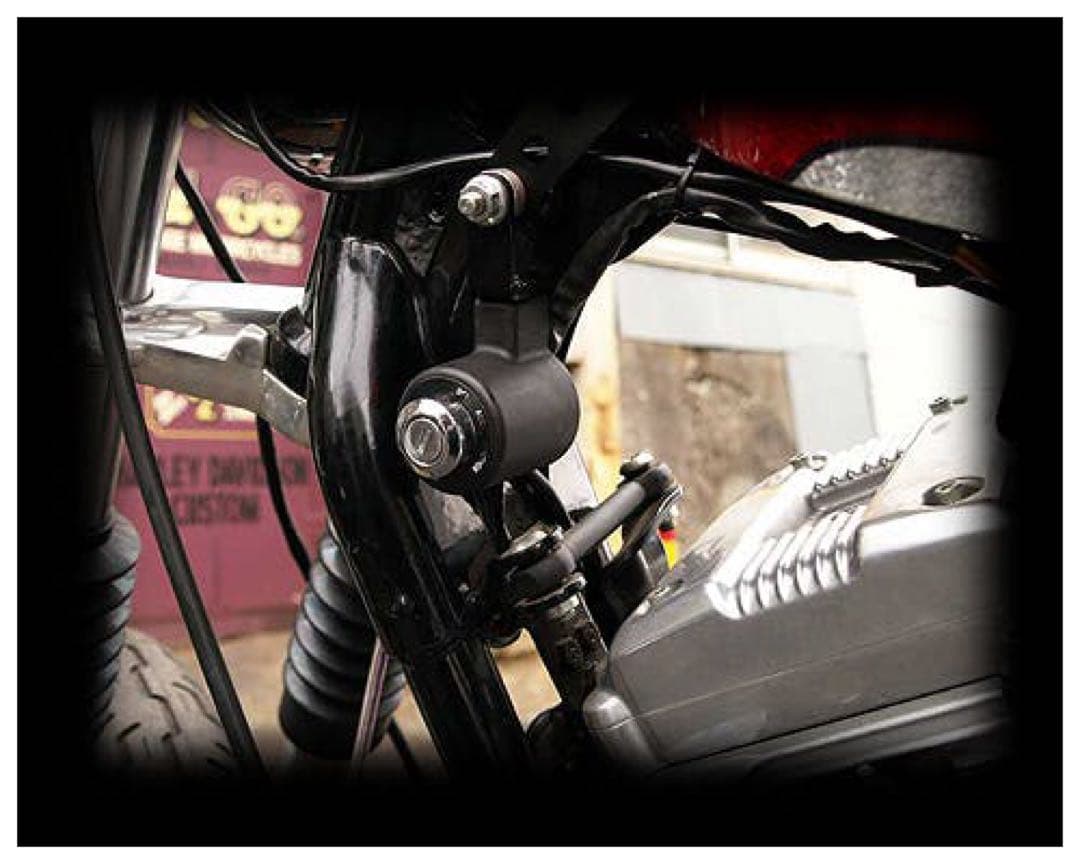 ハーレー　イグニッションコイル　キーシリンダー　ステー