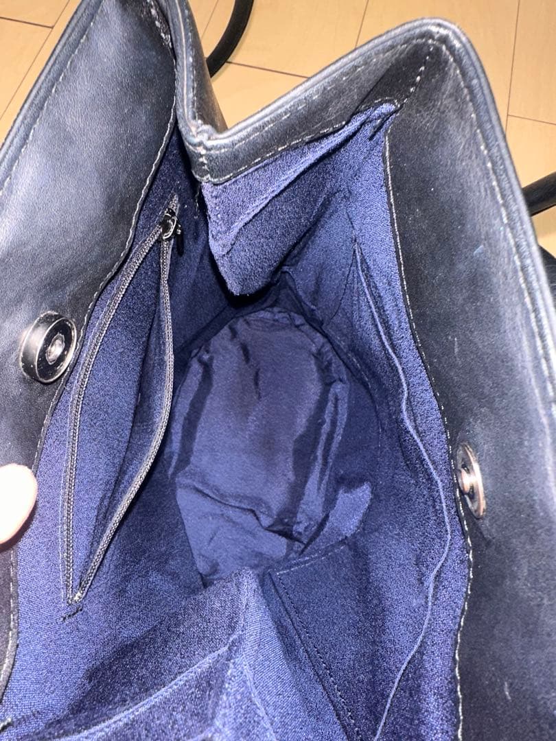 イッセイミヤケ　トートバッグ　ショルダーバッグ　オールレザー　黒　ワンショルダー