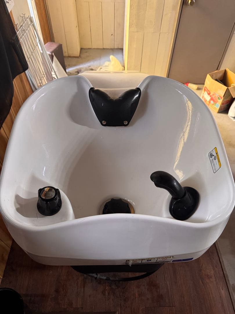 値下げ！　タカラベルモンド　シャンプー台RSⅢ COMFORT ホワイト