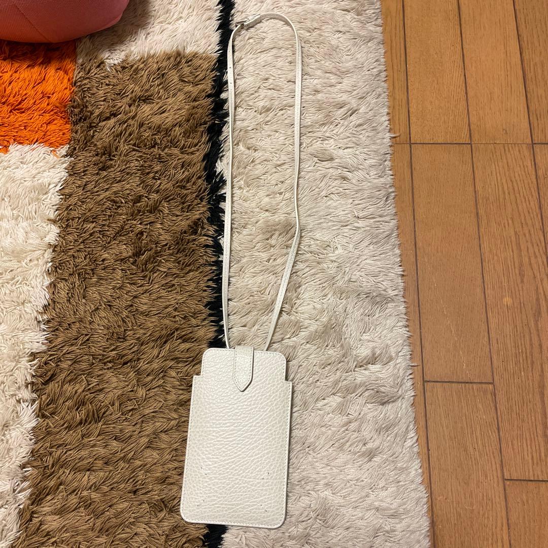 メゾンマルジェラフォンケース