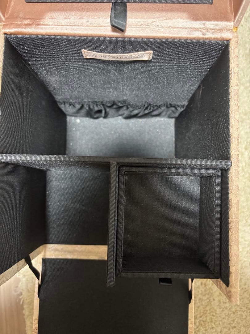 ジルスチュアート　2022限定メイクボックス