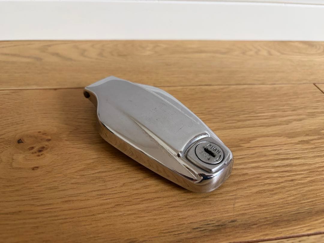 ❺-3 SR400 純正 タンクキャップ 初期型　ムール貝