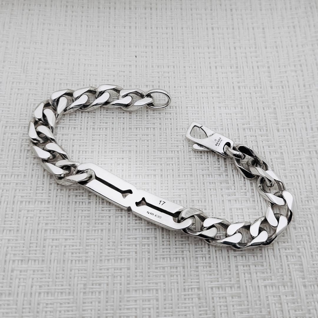 GUCCI ノット　インフィニティ　ブレスレット