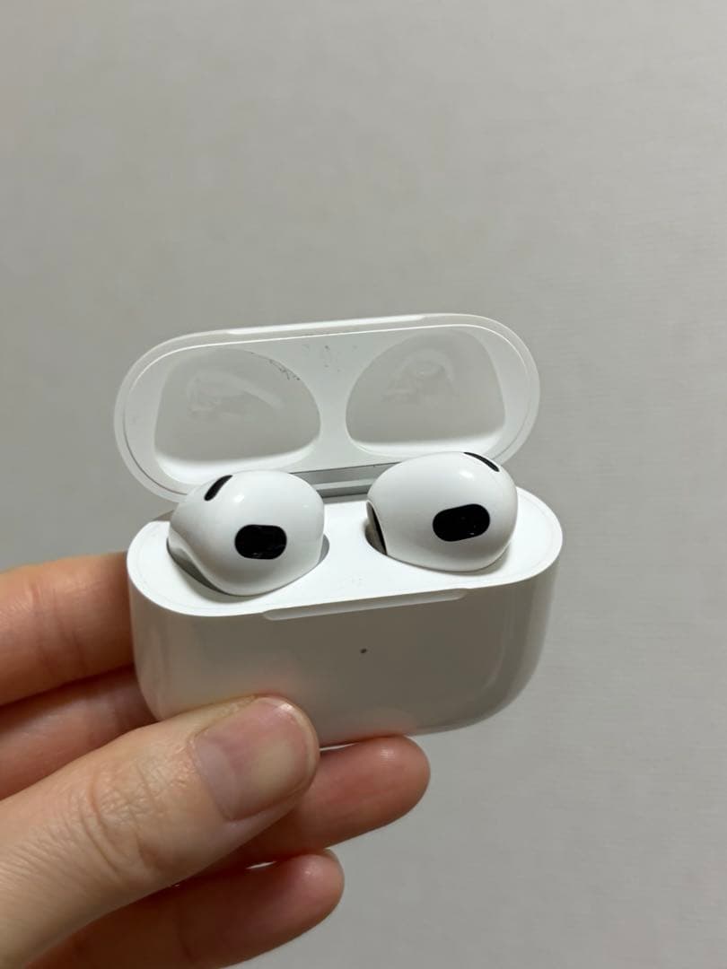 エ*ン様 エアーポッズ3