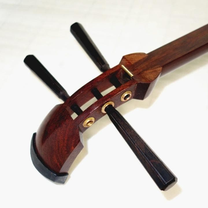 三味線　正寸　三ツ折　中棹　紫檀　丸打胴　弦なし　皮破れ