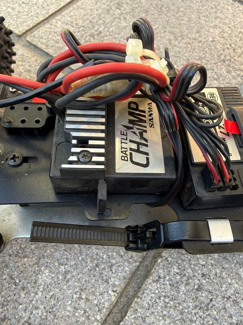 京商ラジコン　KYOSHO MAXXUM FF 1/10 オマケ付き。