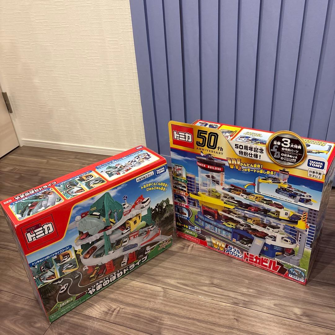トミカ ダブルアクショントミカビル トンネルくぐって！やまのぼりドライブ セット