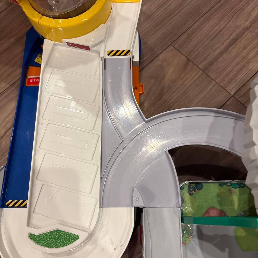 トミカ ダブルアクショントミカビル トンネルくぐって！やまのぼりドライブ セット