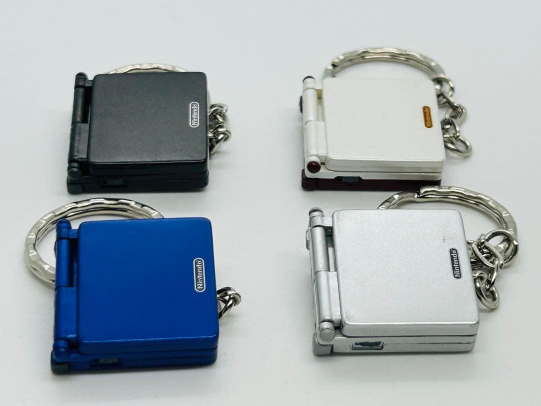 ゲームボーイアドバンスSP 4個セット キーホルダー カセットイン タイプ