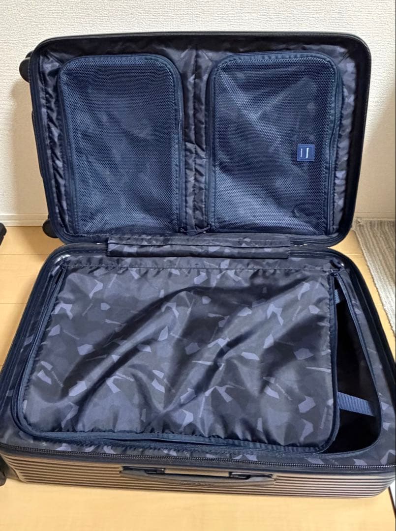 innovator イノベーター　62L INV60 スーツケース