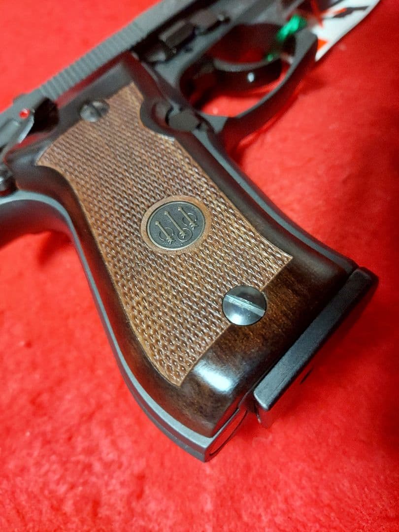 WA　ベレッタ　M84FS　カーボンブラックHW　ベレッタ社純正木製グリップ付