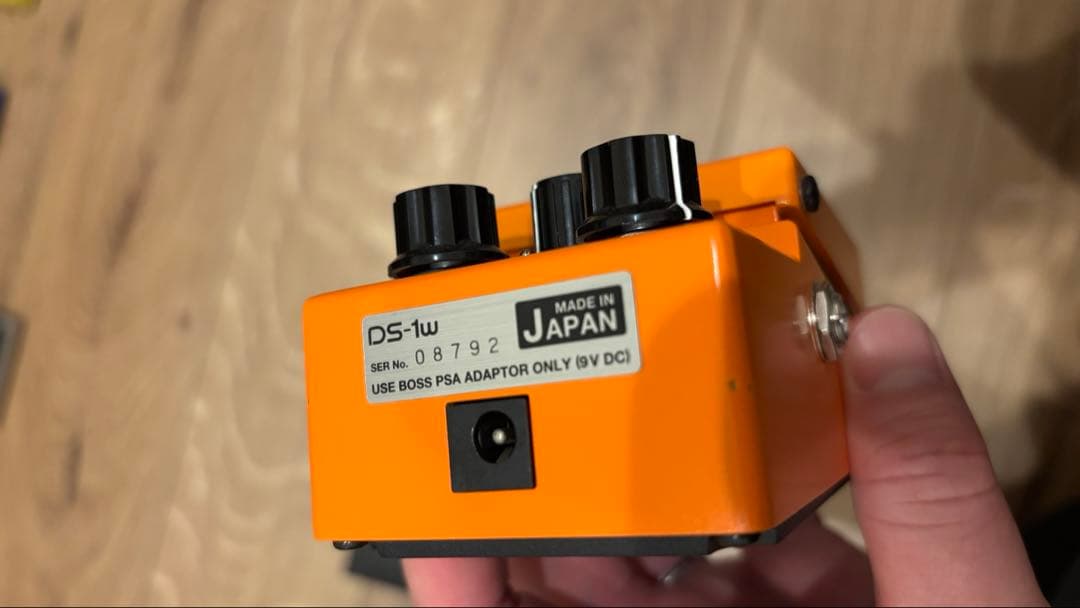 ギター boss ds-1w