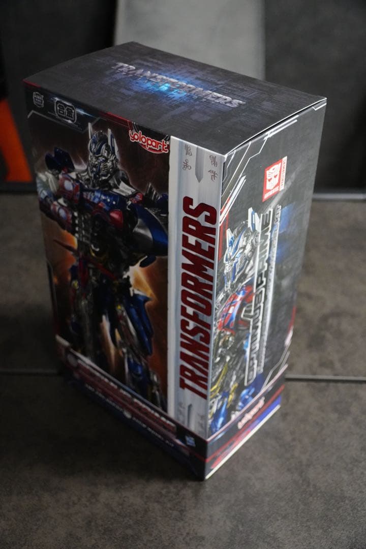 未使用‼️YOLOPARKトランスフォーマー 最後の騎士王 オプティマス・プライム