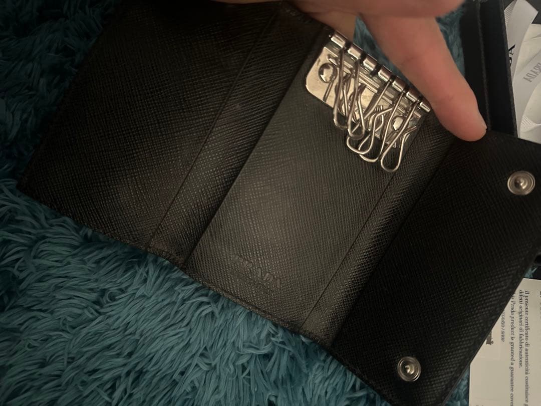 PRADA サフィアーノレザー ブラックキーケース　プラダ