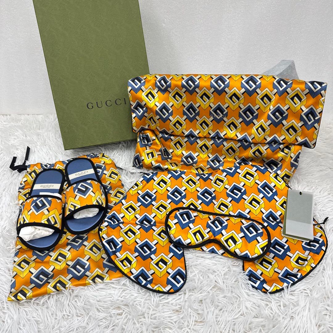 【箱付き】GUCCI とラベルセット　スリッパ S アイマスク　バッグ