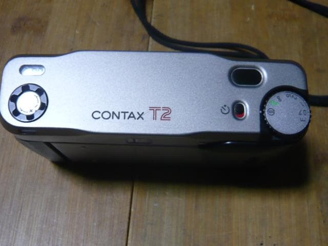 CONTAX T2　チタンクローム　動作品　並上
