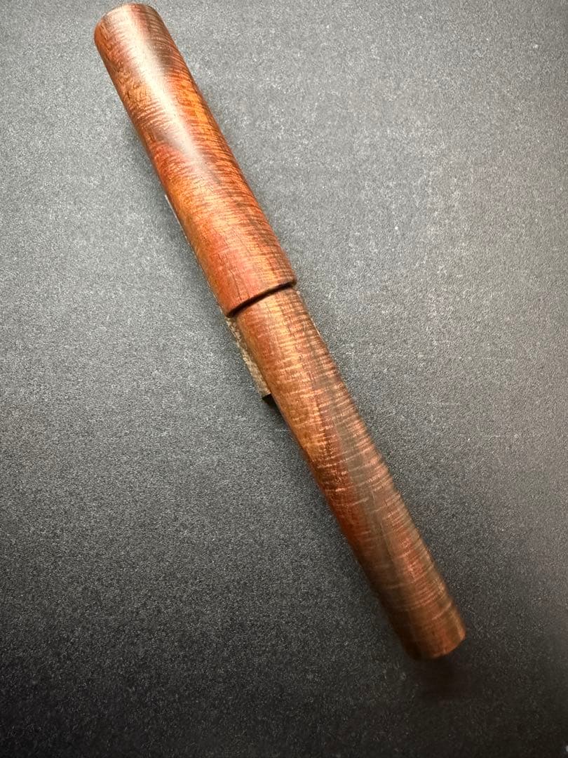 サイアミーズローズウッド　多色マイクロカーリー　万年筆　14金