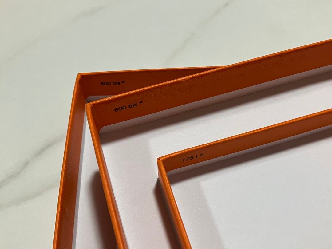 HERMES ギフト箱 3個　ピアス　バングル　ブレスレット　アクセサリー　空箱