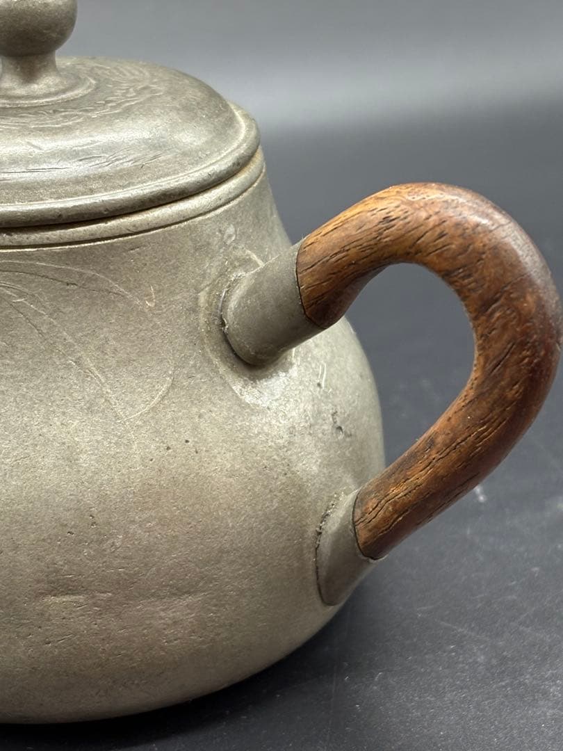 煎茶道具 古錫製 草花紋 木製持手彫細工 一文字急須 /煎茶器 錫器 本錫製
