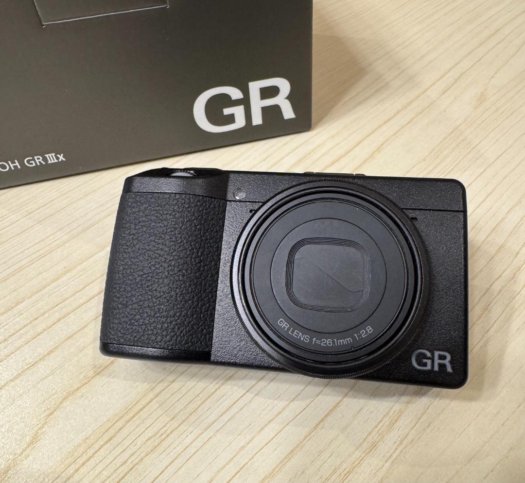 RICOH GR IIIx 本体 デュアルチャージャー付き
