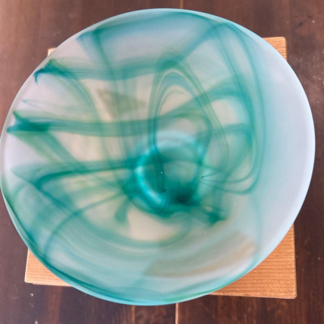 作家　ガラス作家　抹茶椀　茶道　金箔　マーブル模様　ヴァイオリン香合