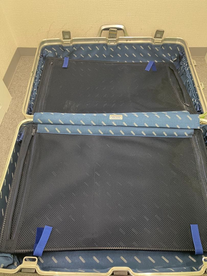 絶版　貴重　リモワ RIMOWA シルバーインテグラル 78L マルチ４輪