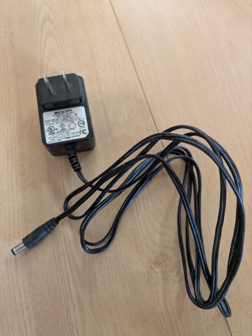 O*n様 Zoom G5 マルチエフェクター　純正アダプター　ハードケース等おま