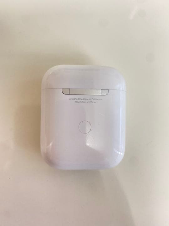 AirPods 右耳、充電ケース、箱