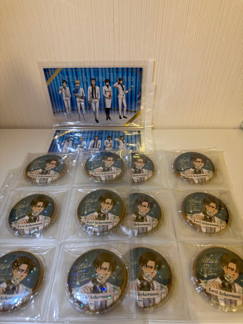 カラオケの鉄人　リヴァイ　缶バッジ　特典付き　進撃の巨人