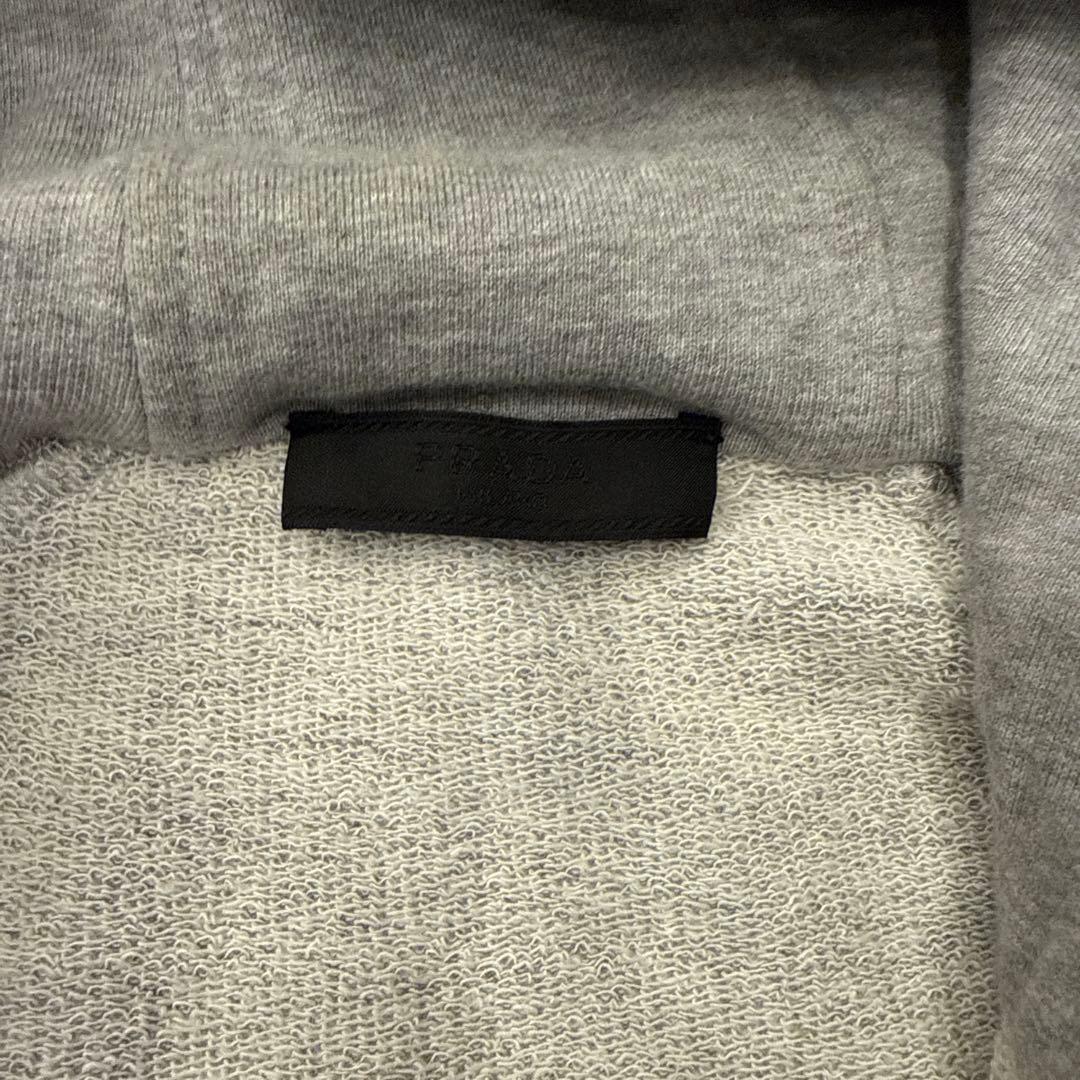 PRADASPORTSグレー フルジップパーカー　プラダスポーツ