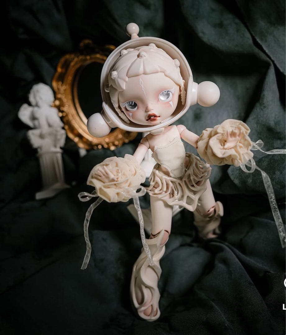 SKULLPANDA WHITE DEW アクションフィギュア Popmart