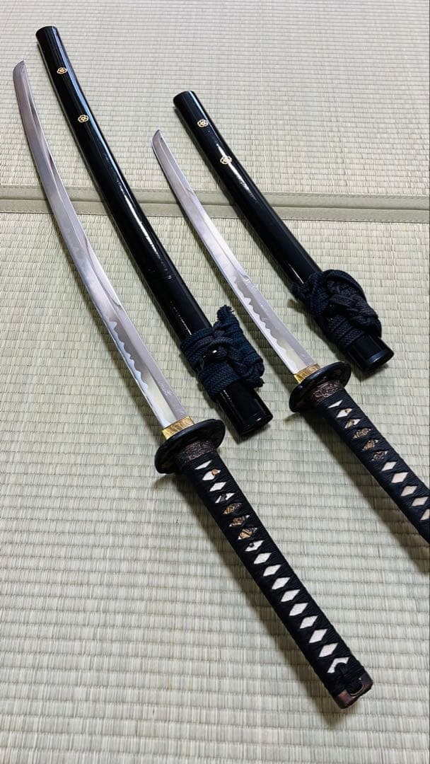 模造刀 大小2振りセット 螺鈿桜花 雲龍拵え 大切っ先 三本杉 250617-5