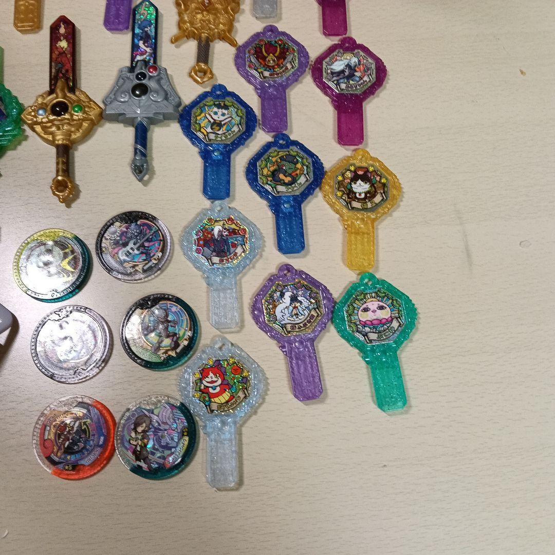 妖怪ウォッチまとめ売り　妖怪アーク DXアーク　 妖聖剣　　Yメダル　その他諸々