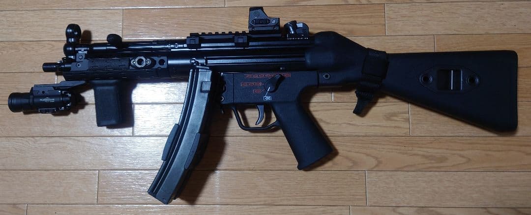 東京マルイ 次世代電動ガン MP5 A4