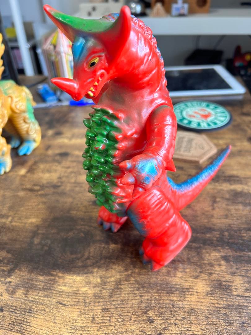 ブルマァク　ソフビ　ゴモラ