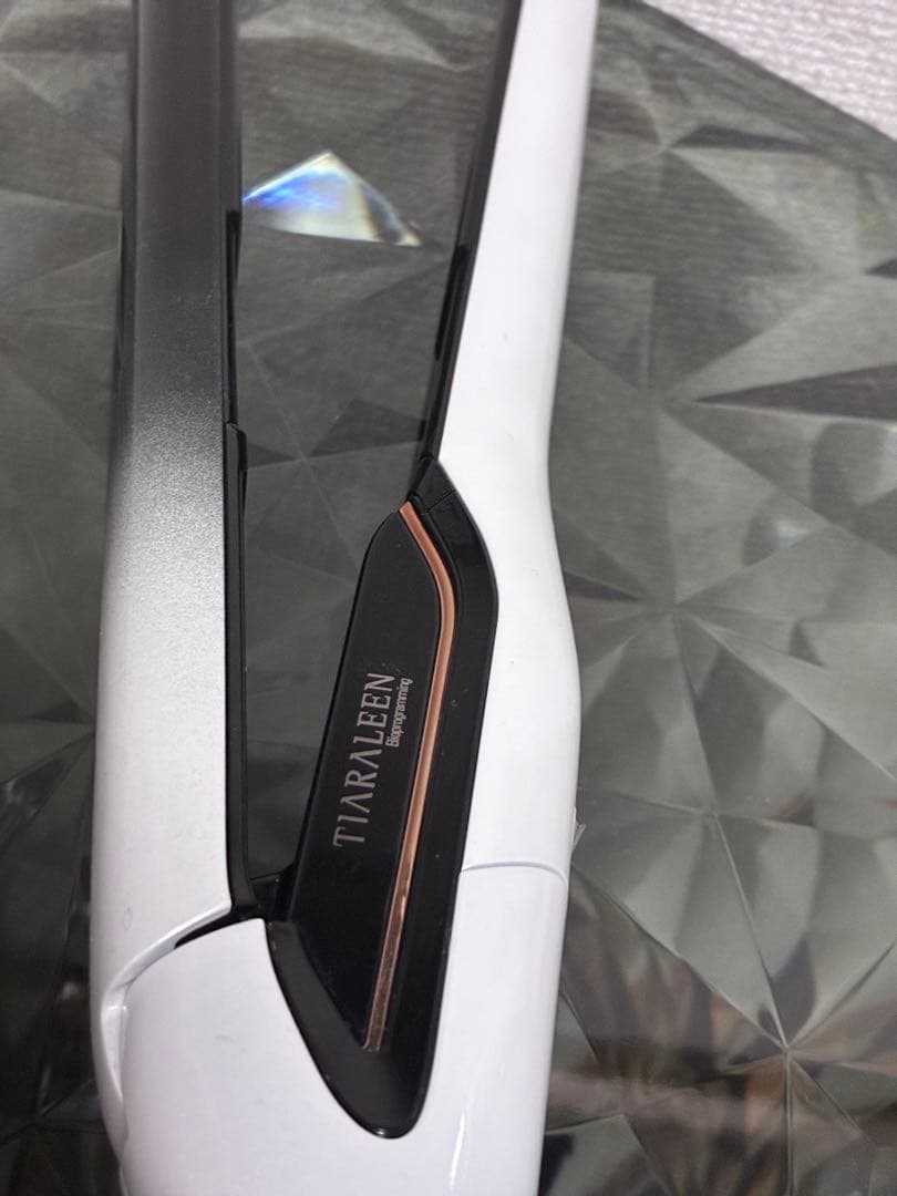 107D Plus ストレートヘアアイロン ケース付き