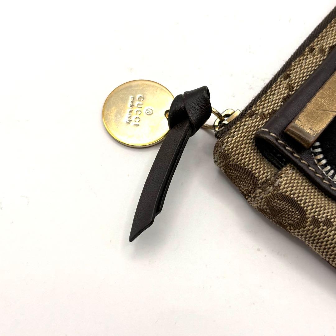 グッチ ケース グッチョリ GGキャンバス パグ 犬 リボン チャーム