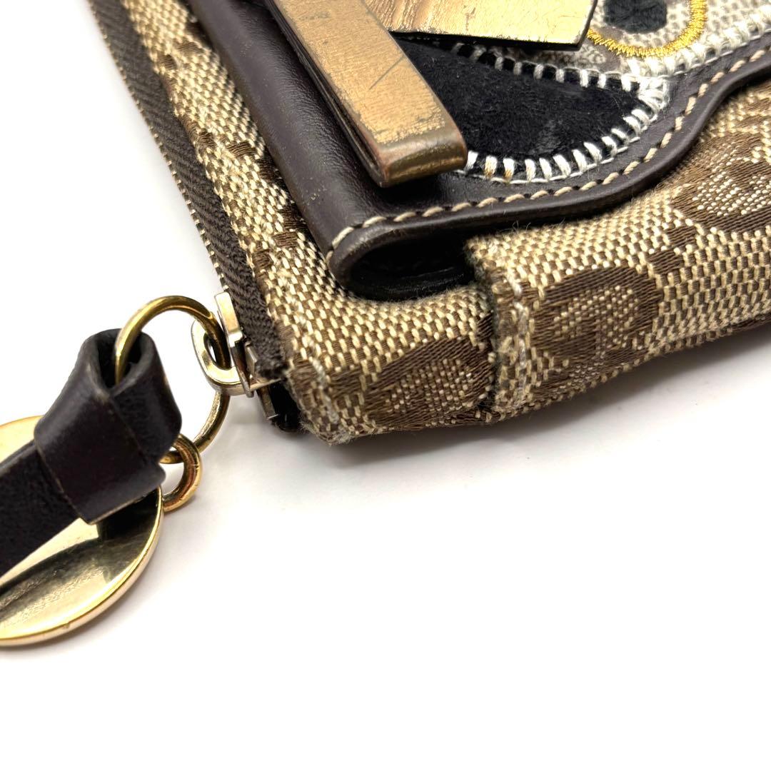 グッチ ケース グッチョリ GGキャンバス パグ 犬 リボン チャーム